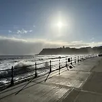Baybreak - Part Of The The Bay Village With Pool, Gym And Direct Access, Pub, Restaurant, Tennis And Meadows Walks * פילי