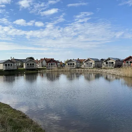 Baybreak - Part Of The The Bay Village With Pool, Gym And Direct Access, Pub, Restaurant, Tennis And Meadows Walks