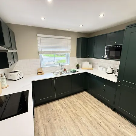 Baybreak - Part Of The The Bay Village With Pool, Gym And Direct Access, Pub, Restaurant, Tennis And Meadows Walks * 法利