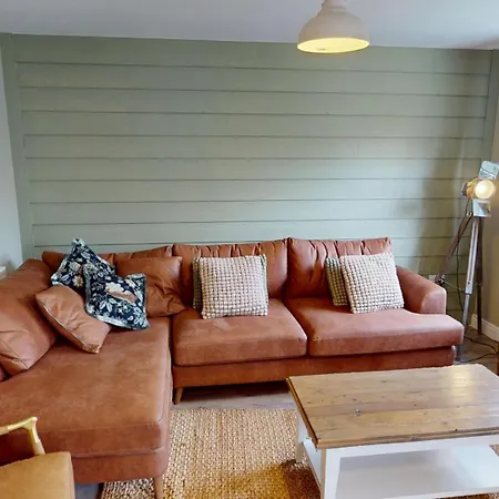 Baybreak - Part Of The The Bay Village With Pool, Gym And Direct Access, Pub, Restaurant, Tennis And Meadows Walks 度假居