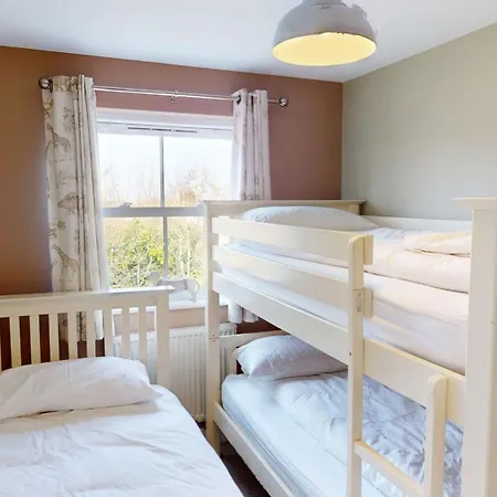 Baybreak - Part Of The The Bay Village With Pool, Gym And Direct Access, Pub, Restaurant, Tennis And Meadows Walks 度假居