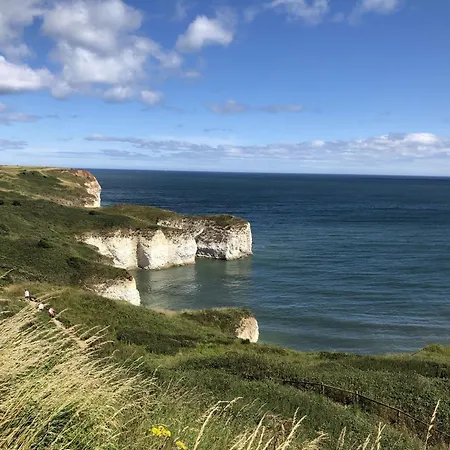 Holiday home Baybreak - Part Of The The Bay Village With Pool, Gym And Direct Access, Pub, Restaurant, Tennis And Meadows Walks Filey