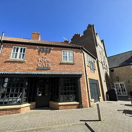 Baybreak - Part Of The The Bay Village With Pool, Gym And Direct Access, Pub, Restaurant, Tennis And Meadows Walks