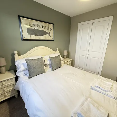 Holiday home Baybreak - Part Of The The Bay Village With Pool, Gym And Direct Access, Pub, Restaurant, Tennis And Meadows Walks Filey