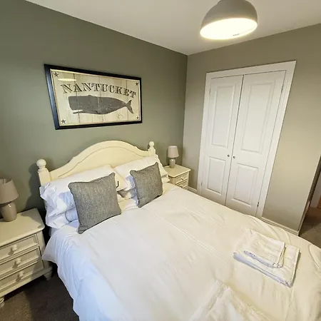 Baybreak - Part Of The The Bay Village With Pool, Gym And Direct Access, Pub, Restaurant, Tennis And Meadows Walks Filey