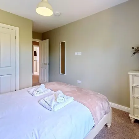 Holiday home Baybreak - Part Of The The Bay Village With Pool, Gym And Direct Access, Pub, Restaurant, Tennis And Meadows Walks *