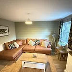 Baybreak - Part Of The The Bay Village With Pool, Gym And Direct Access, Pub, Restaurant, Tennis And Meadows Walks